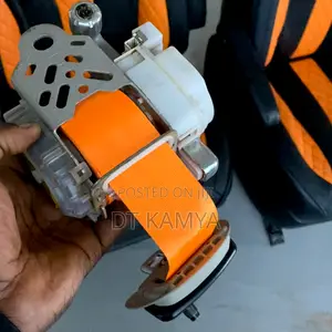 Orange Seat Belts for All Cars - Car Interior Seatbelt Customization