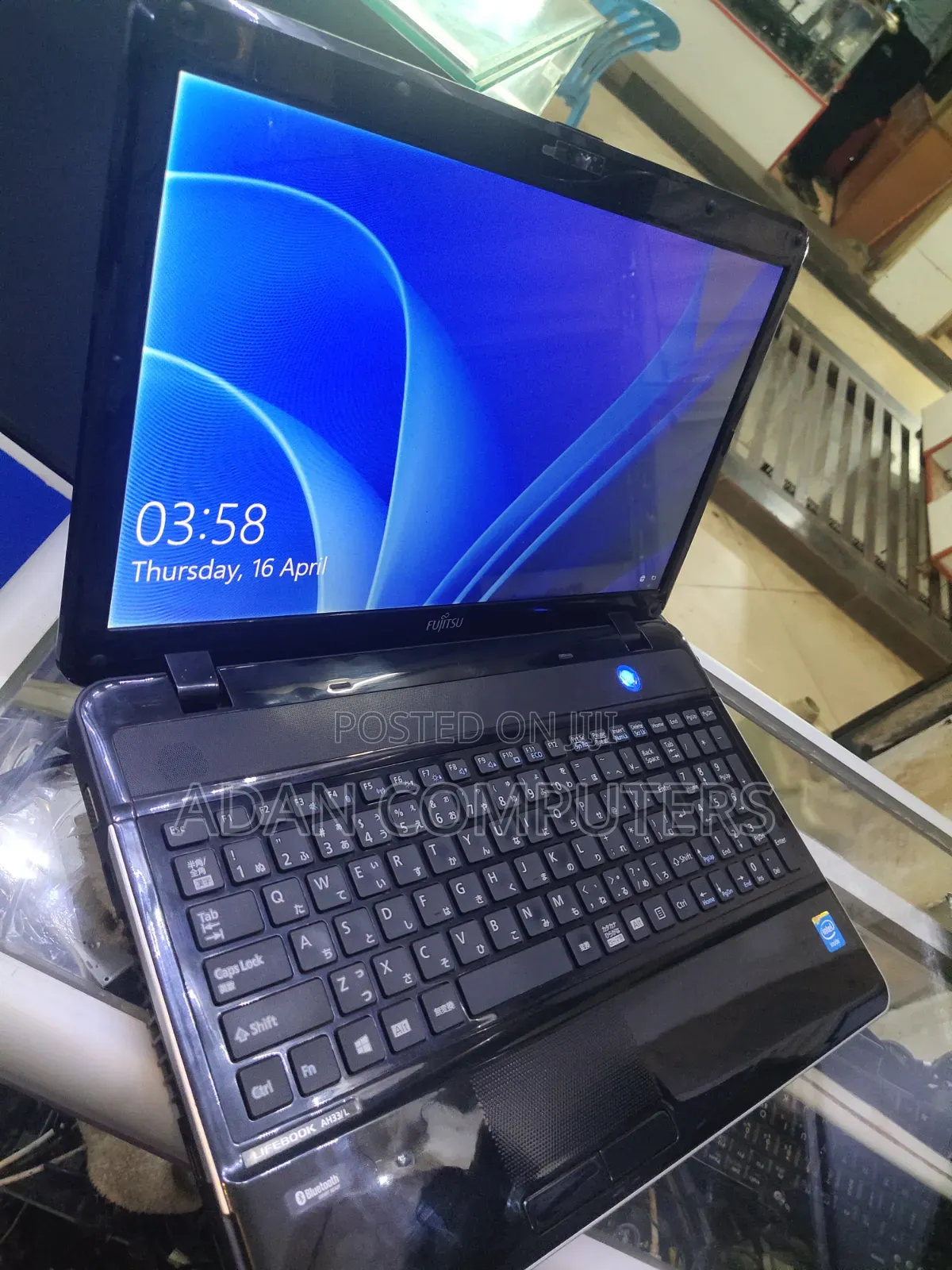 Laptop Fujitsu Lifebook AH530 4GB Intel Core i7 HDD 250GB