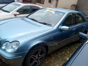 Mercedes-Benz C-Class 2002 Blue