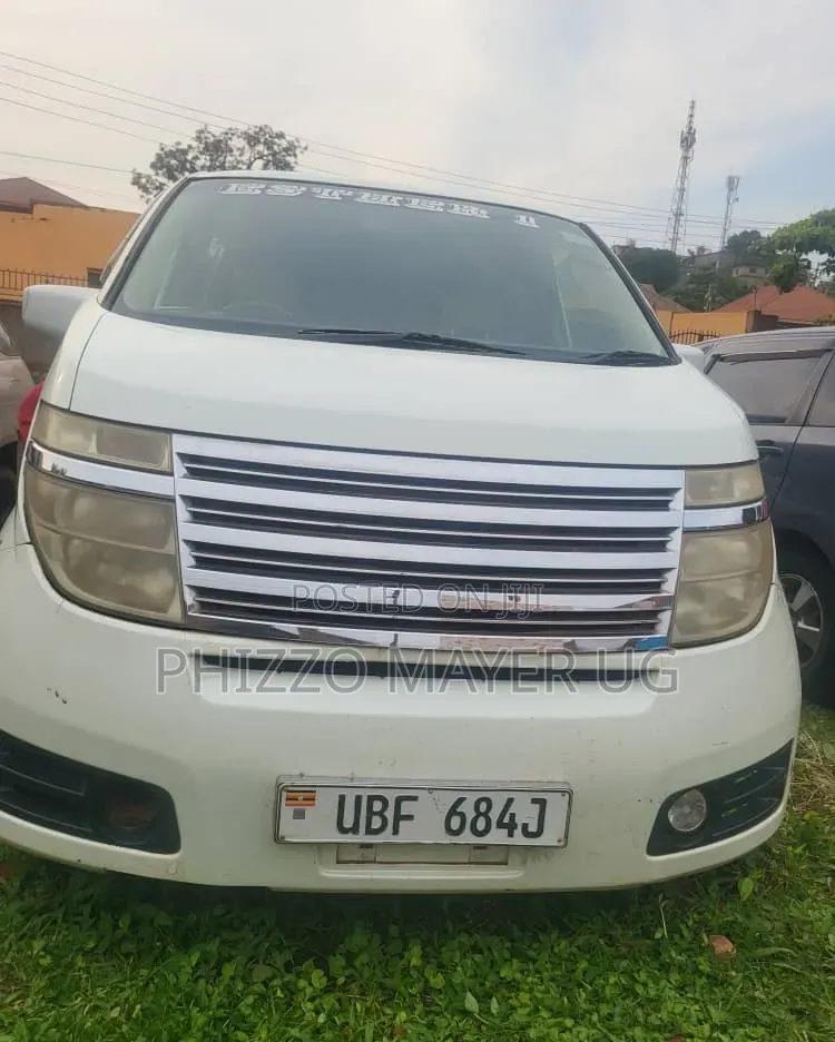 Nissan Elgrand 2006 White