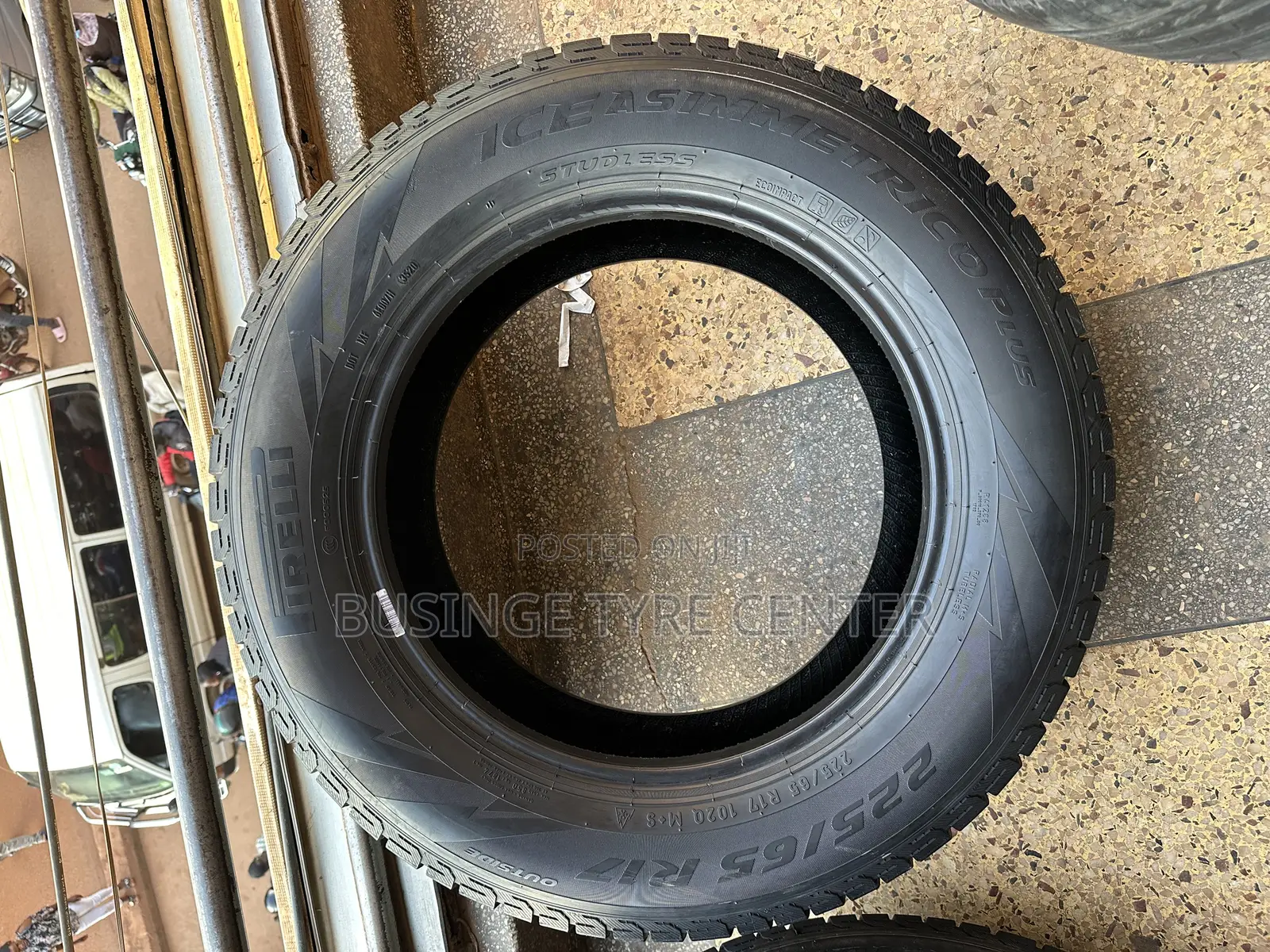 225/65r17 Pirelli Japan Foreign Used Tires Good Condition