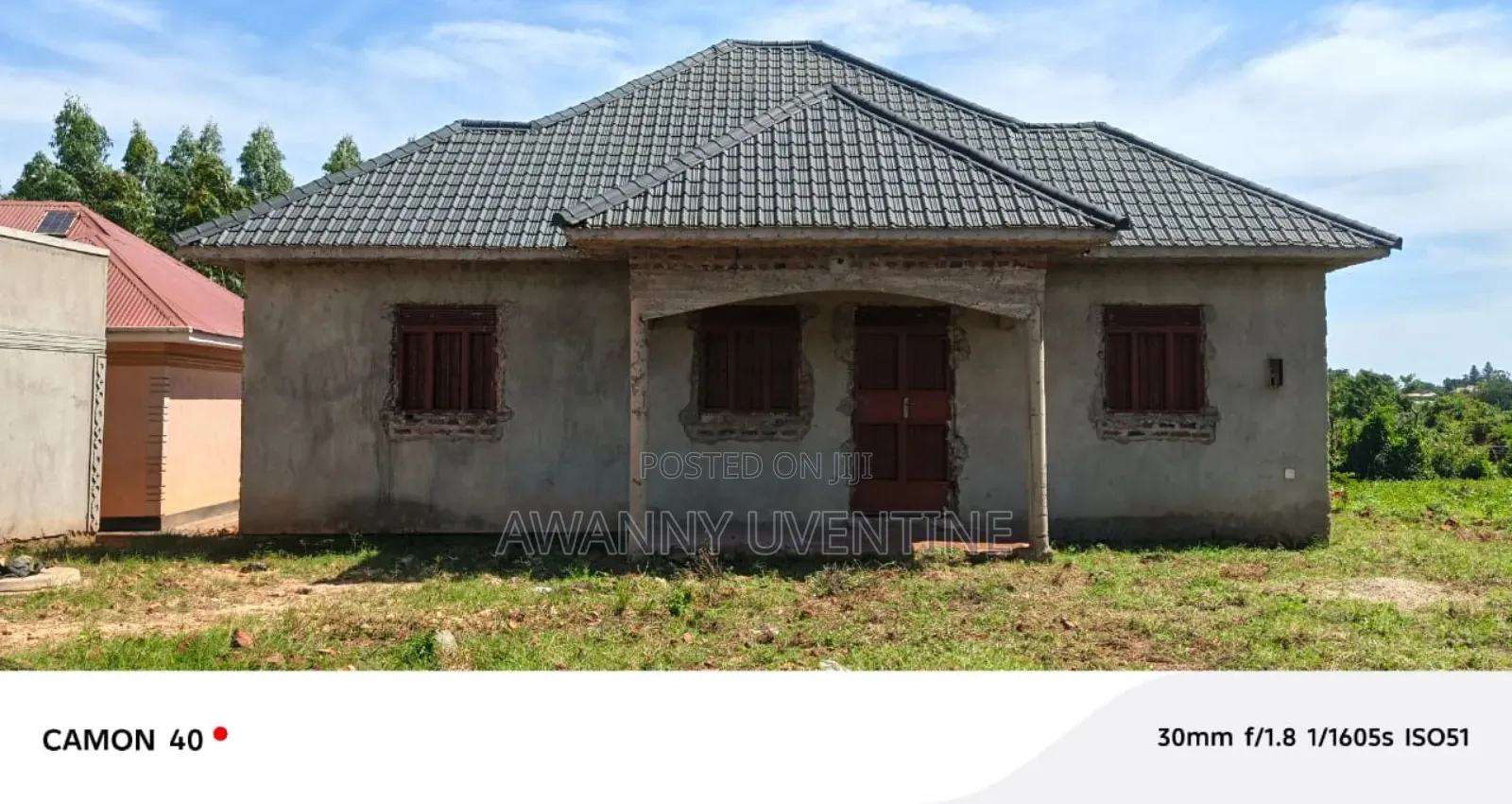 3bdrm House in Self Containe, Lira for sale