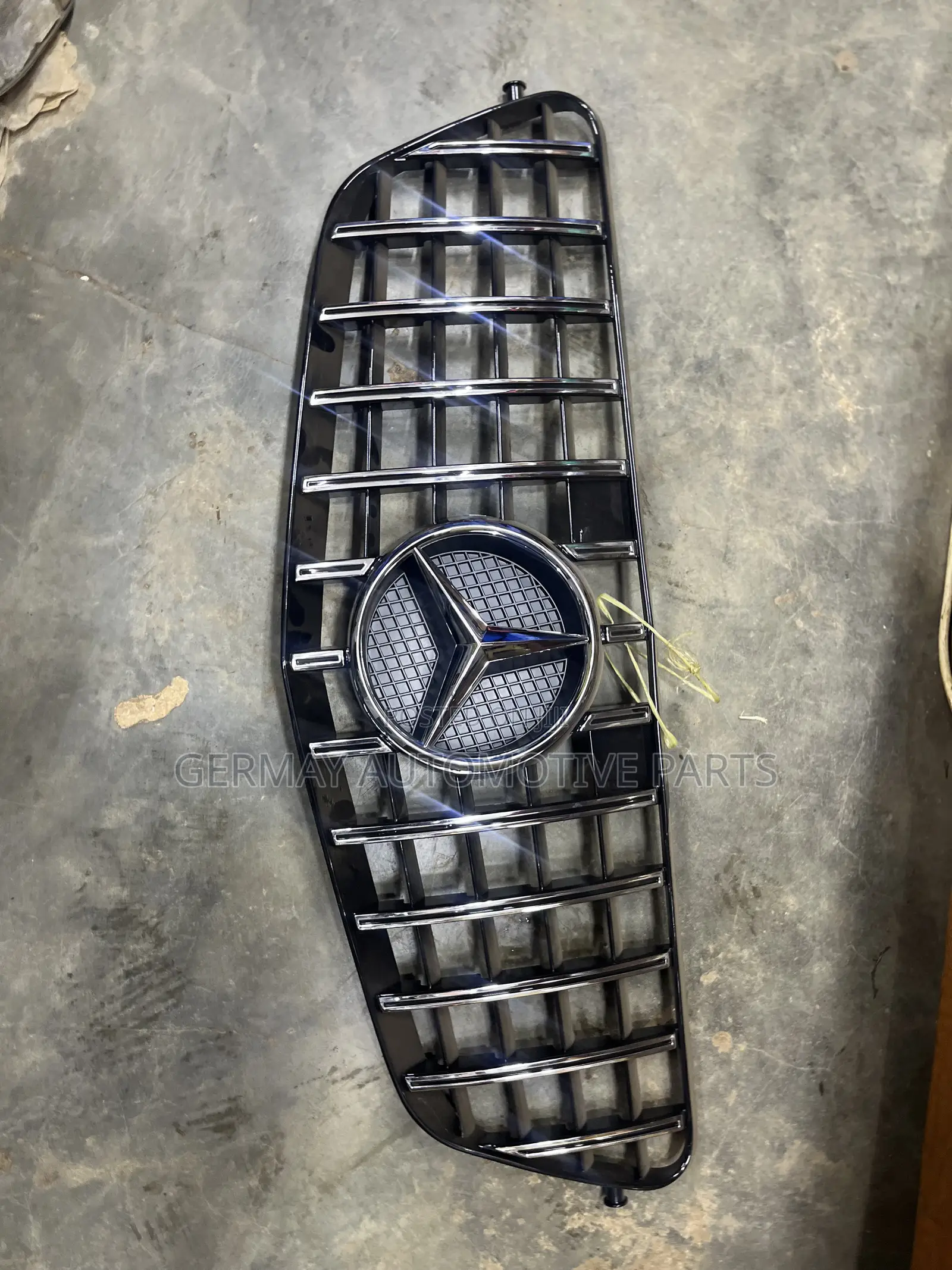 Mercedes E Class W212 Grille