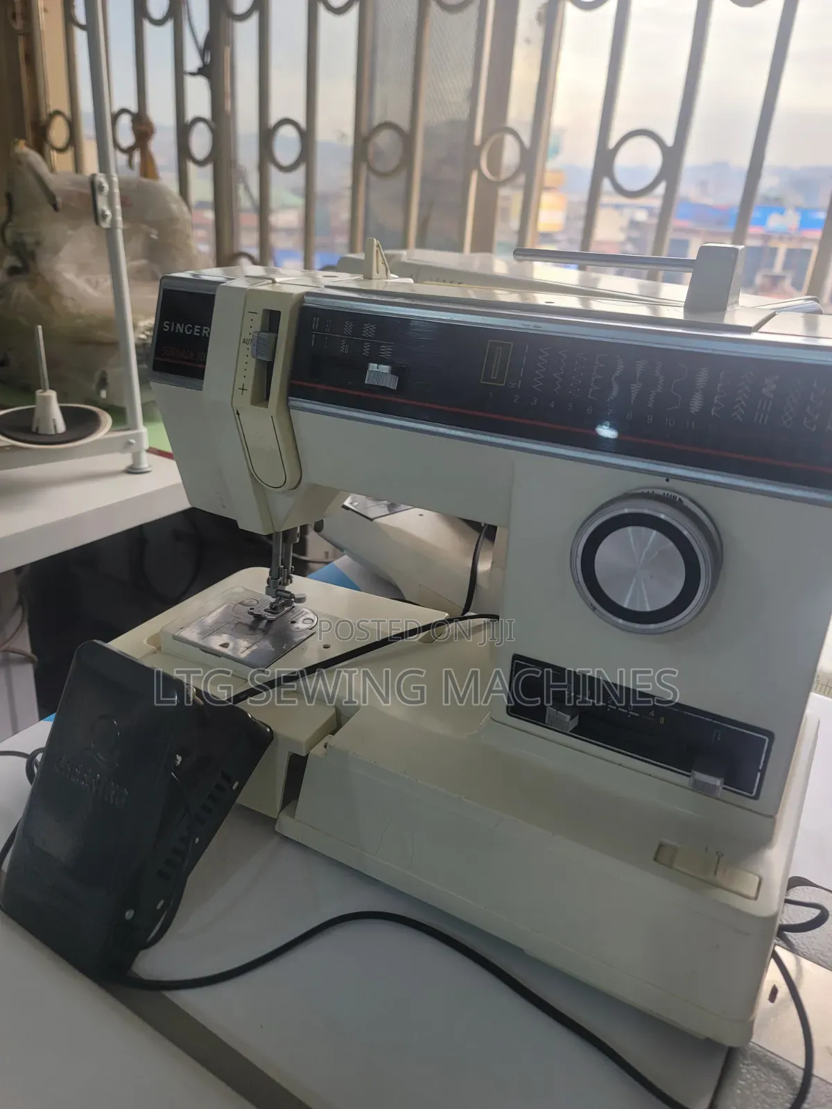 Singer Zigzager Sewing Machine
