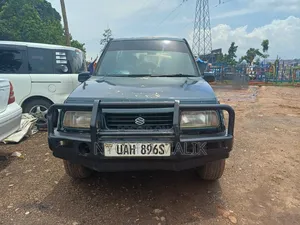 Suzuki Escudo 1999 Green