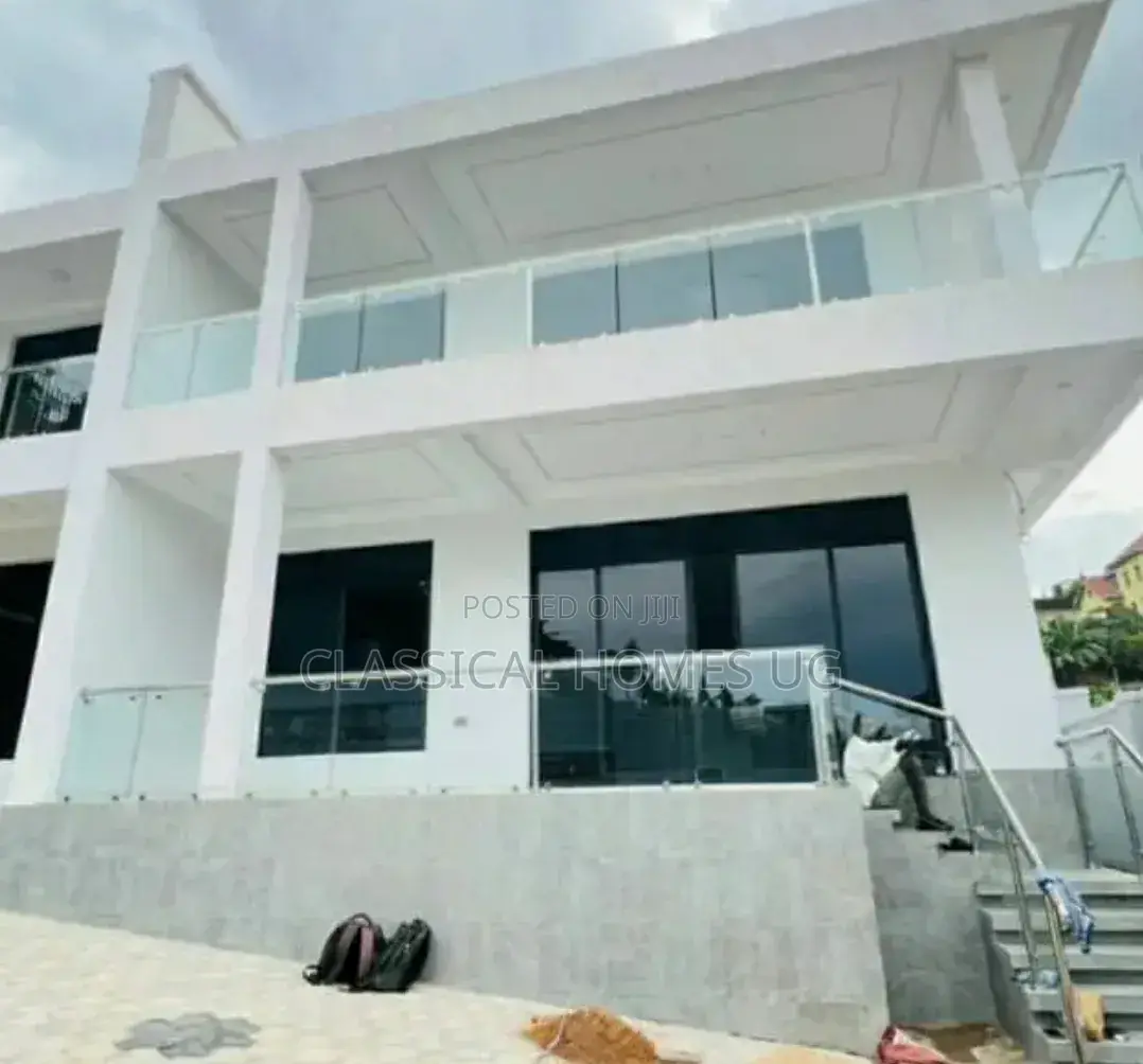 4bdrm Duplex in Muyenga, Central Division for rent