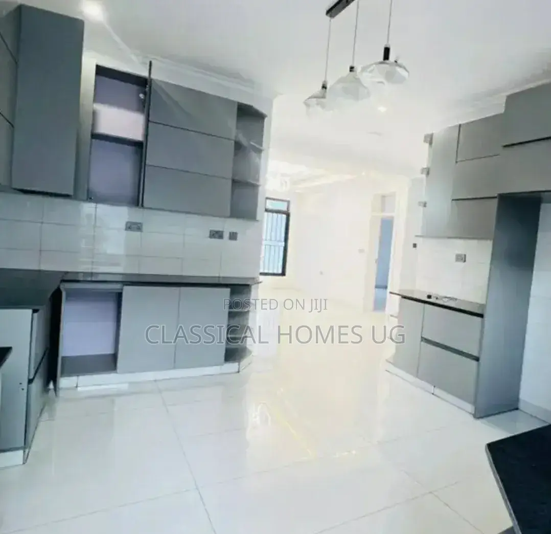 4bdrm Duplex in Muyenga, Central Division for rent