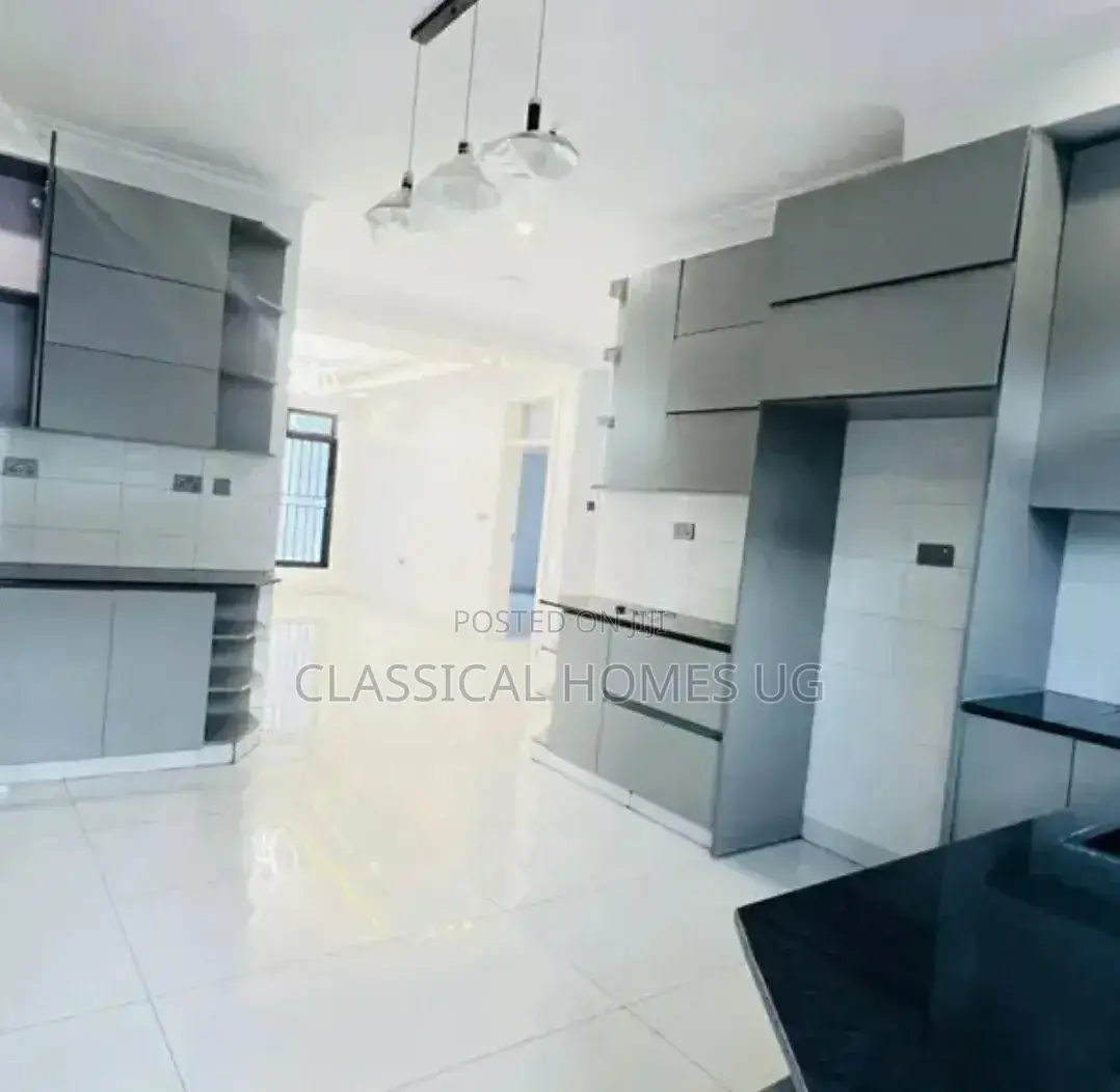 4bdrm Duplex in Muyenga, Central Division for rent