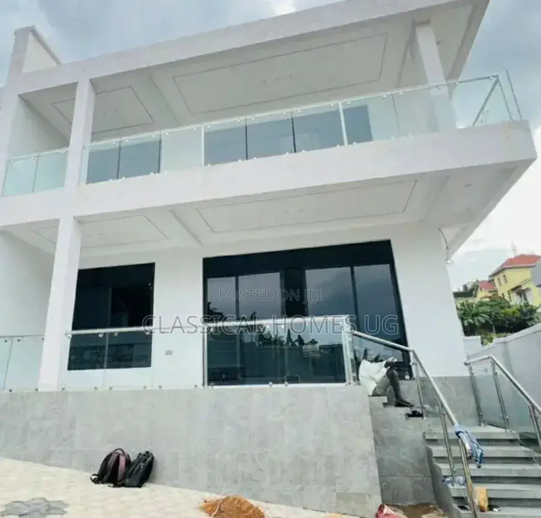 4bdrm Duplex in Muyenga, Central Division for rent