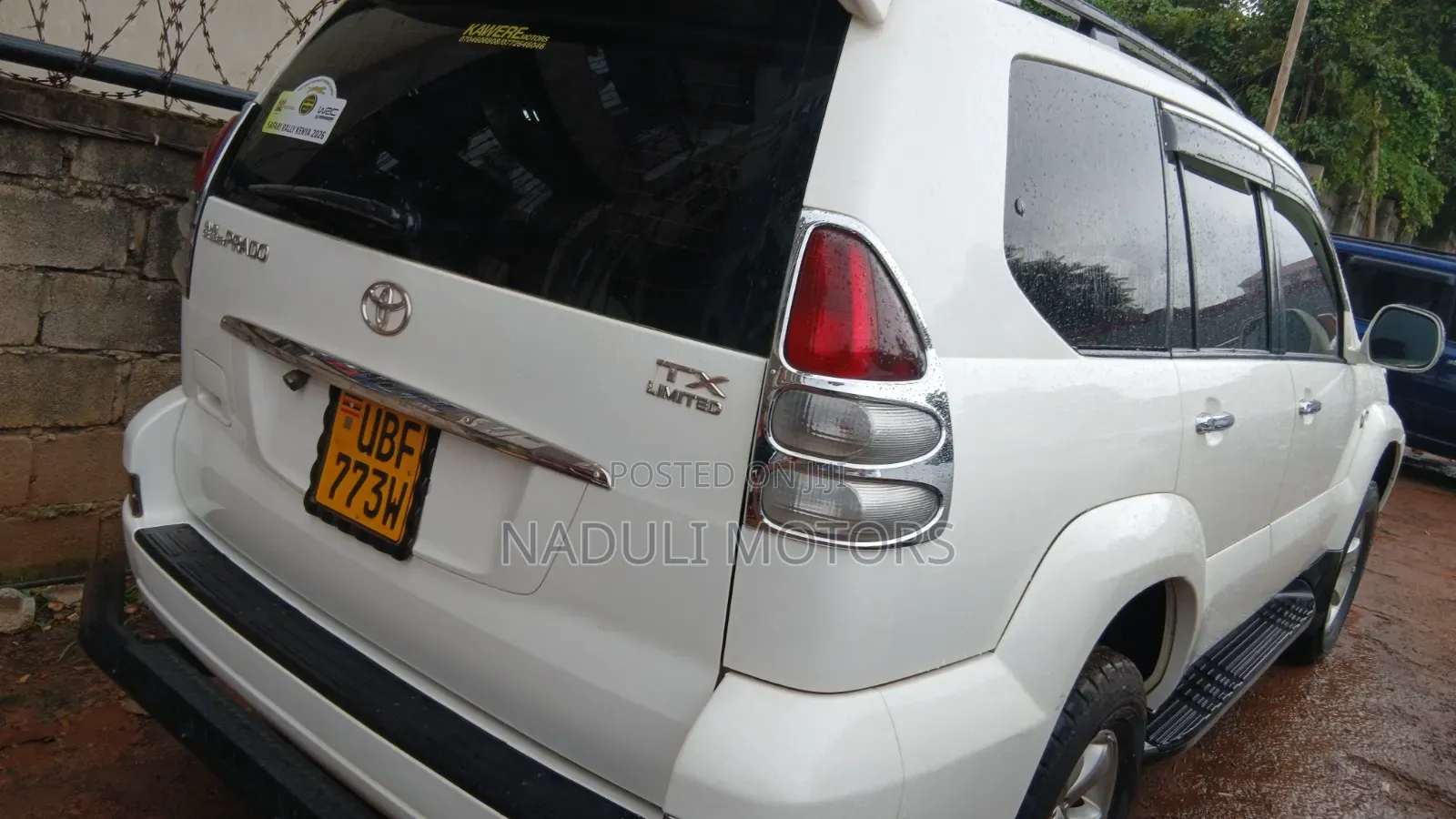Toyota Land Cruiser Prado 2006 White