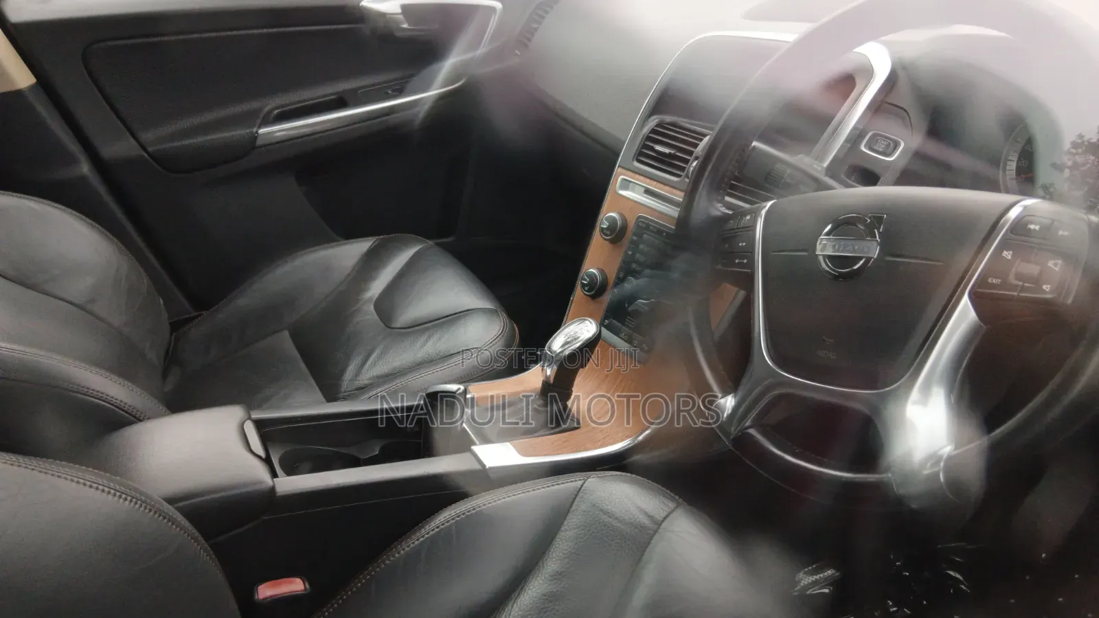 Volvo XC60 2010 Black