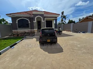 Furnished 5bdrm Mansion in Kira for sale