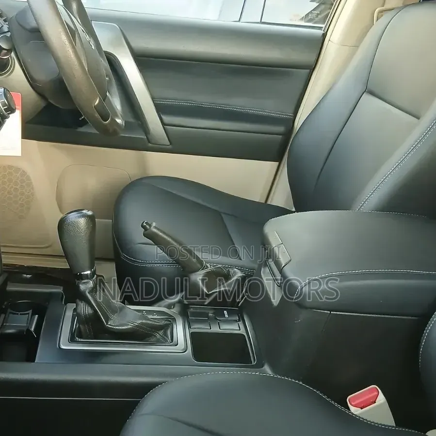 Toyota Land Cruiser Prado 2011 Green