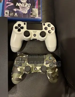 Playstation 4 Slim 500gb Console Bundle W/ 8 Games 2 Controllers