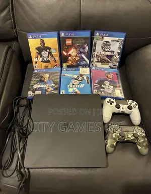 Playstation 4 Slim 500gb Console Bundle W/ 8 Games 2 Controllers