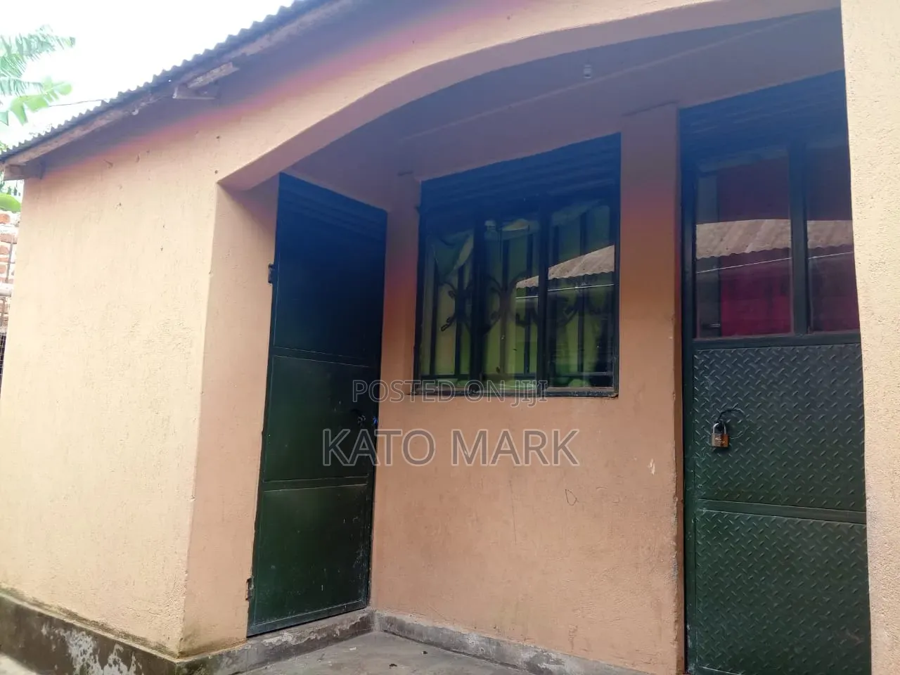 Furnished 3bdrm Bungalow in Nabuti Estate, Mukono TC for sale