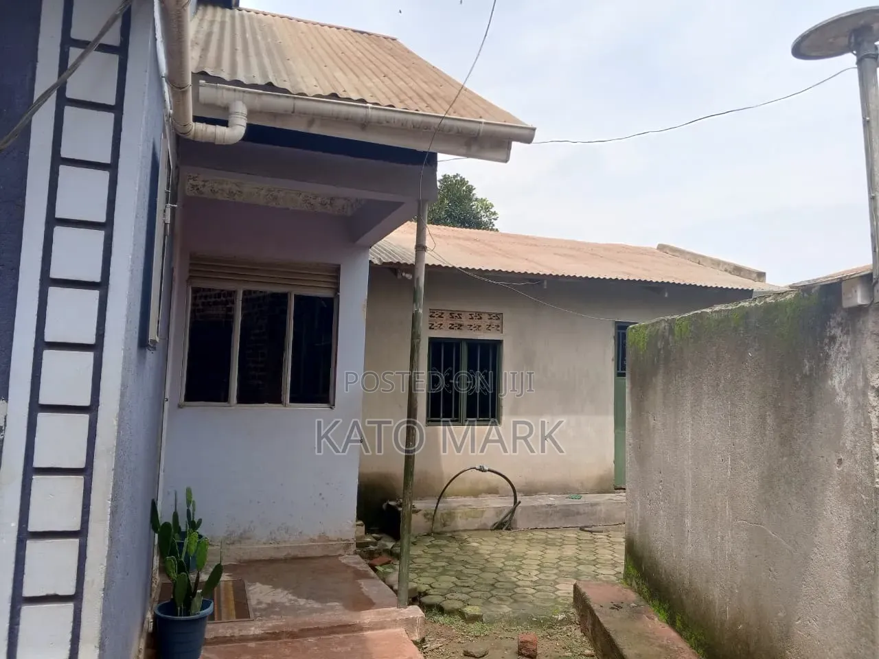 Furnished 3bdrm Bungalow in Nabuti Estate, Mukono TC for sale