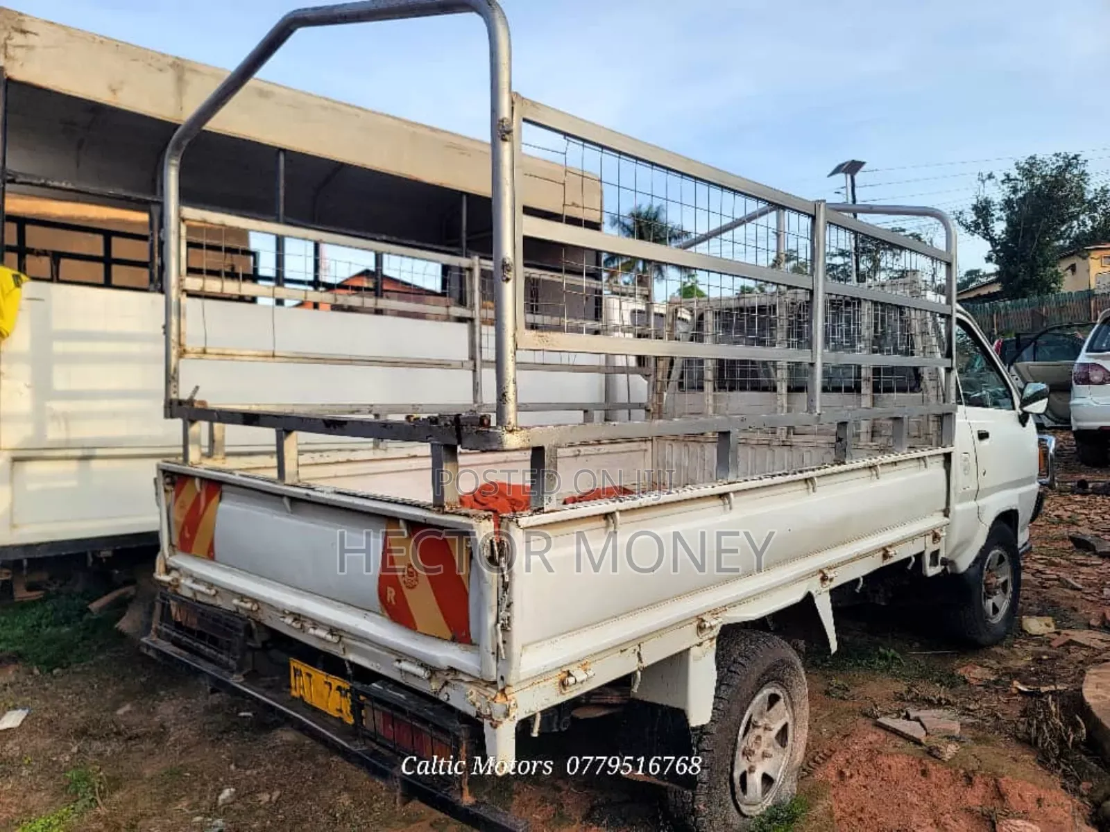 Toyota Hiace 1998 White