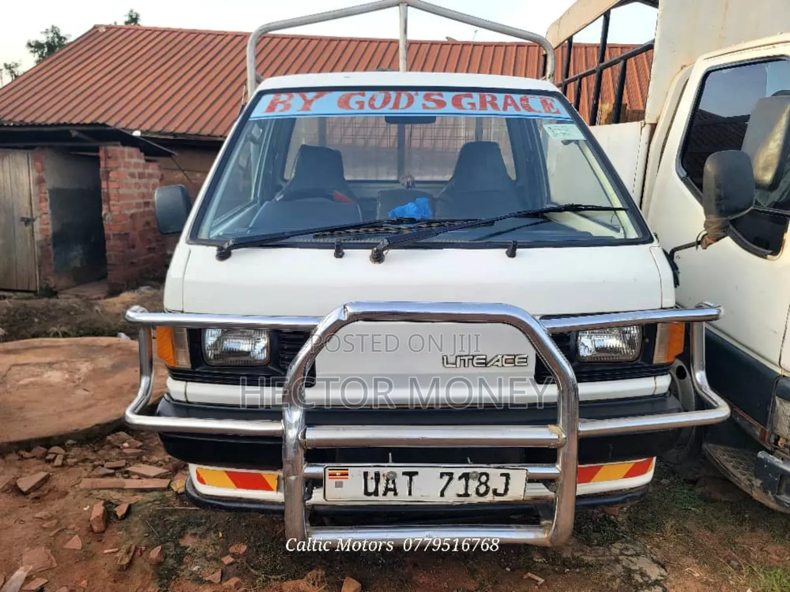 Toyota Hiace 1998 White