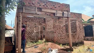 3bdrm House In Kyambazi, Nsangi For Sale
