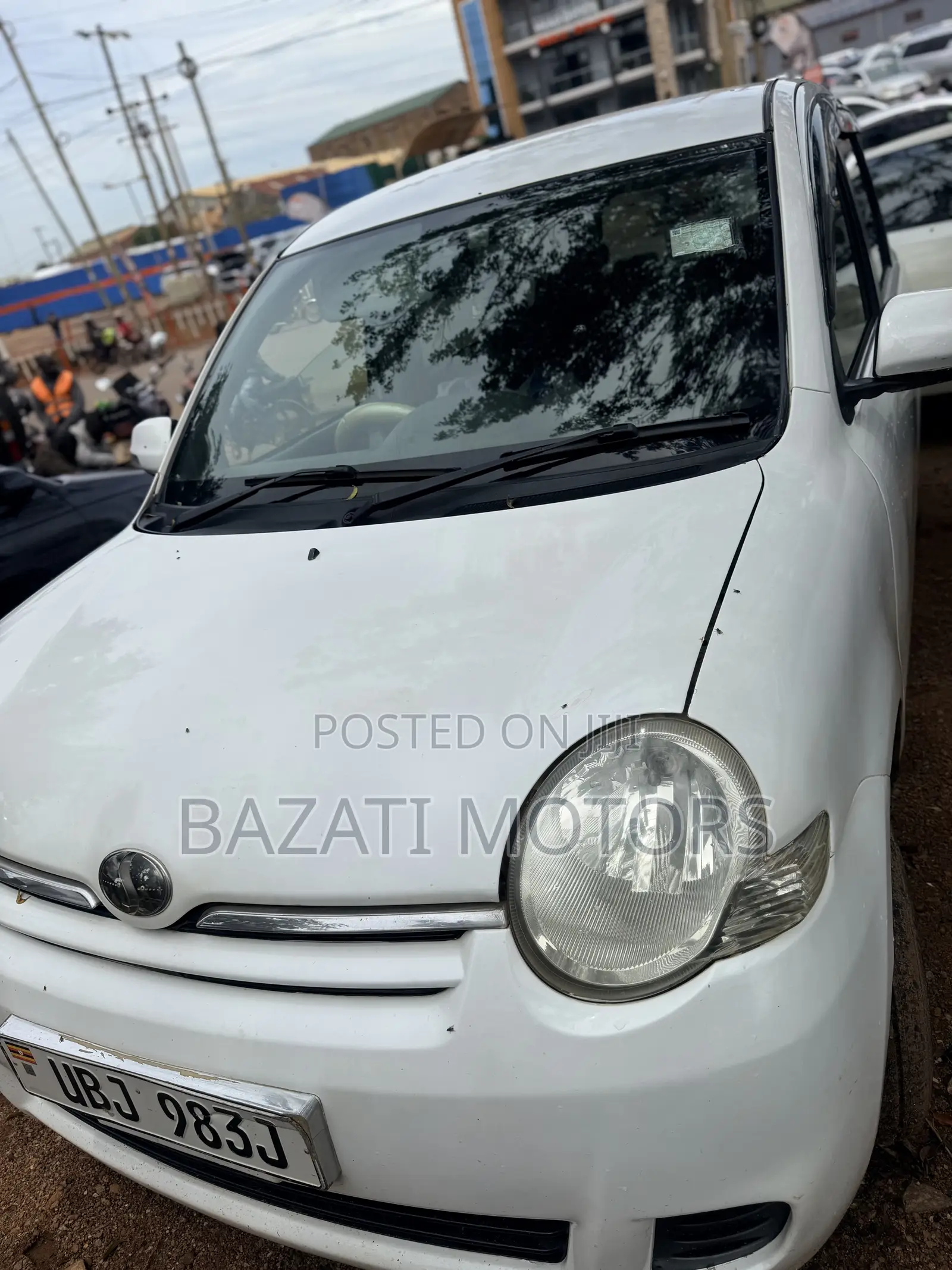 Toyota Sienta 2007 White
