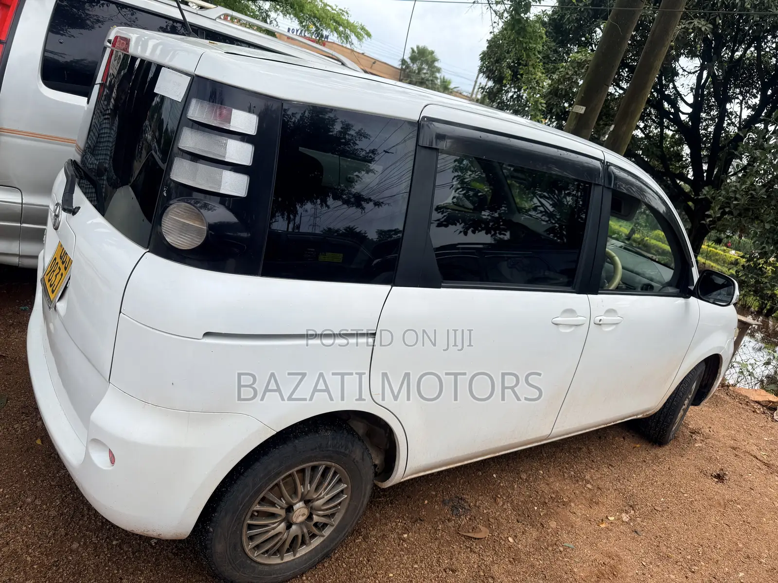 Toyota Sienta 2007 White