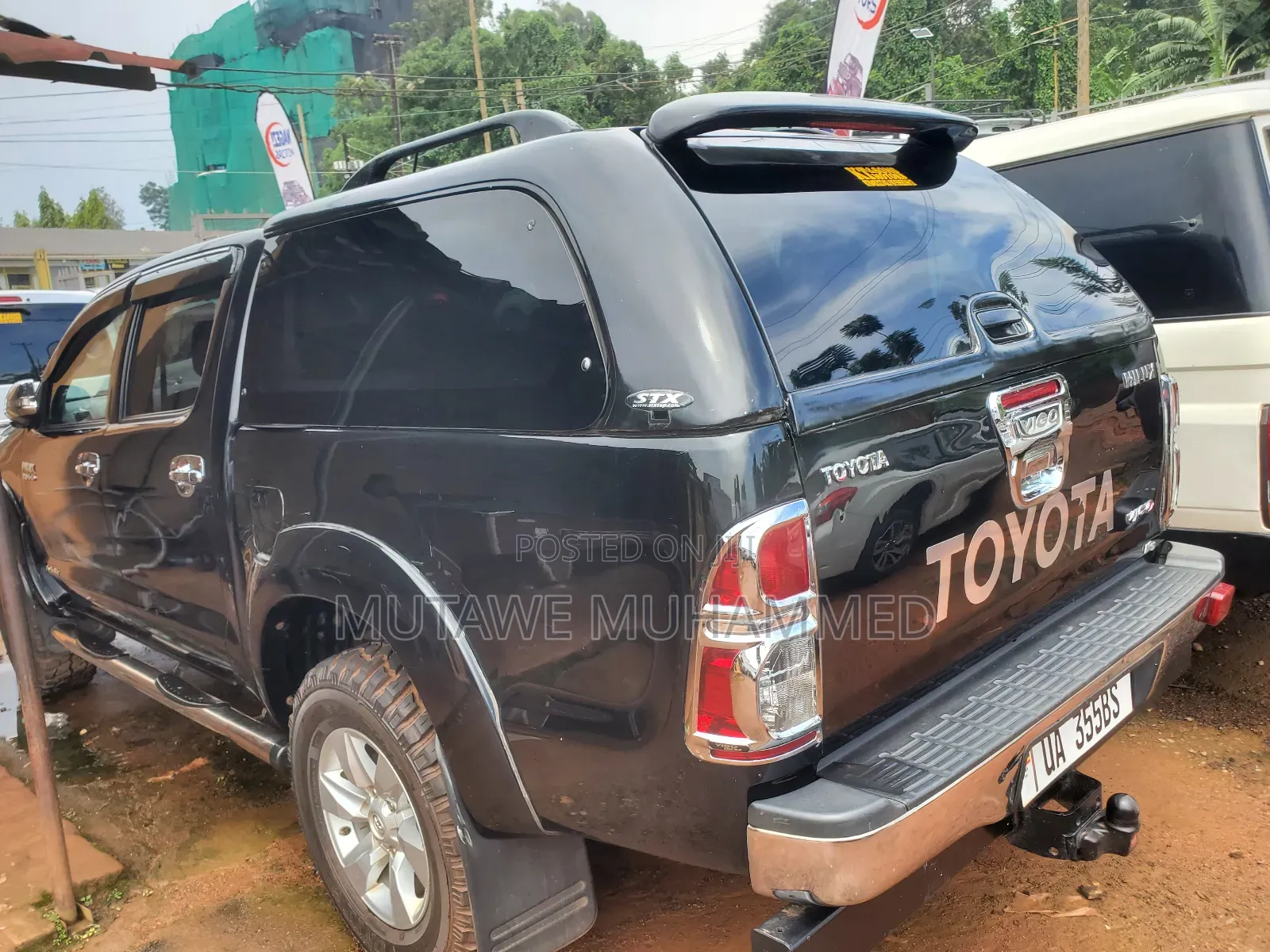 Toyota Hilux 2012 Black
