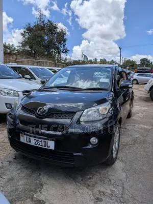 Toyota IST 2011 Black