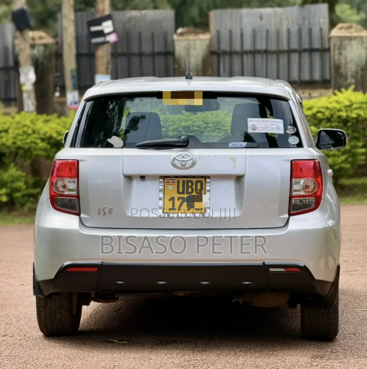 Toyota IST 2010 Silver