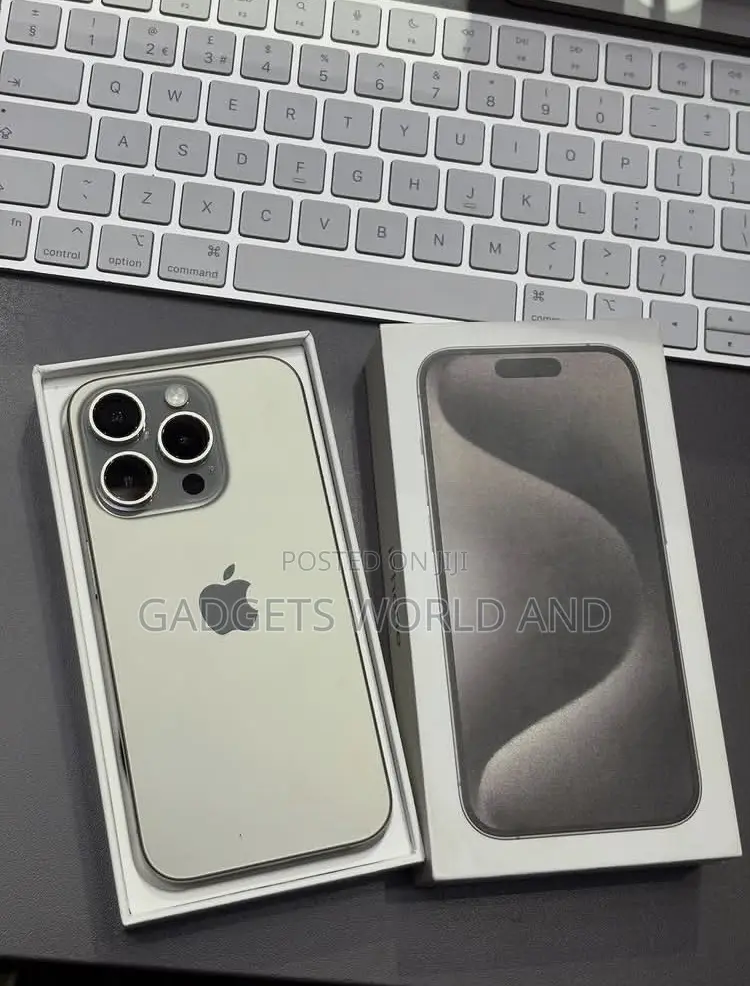 New Apple iPhone 15 Pro 128 GB Silver