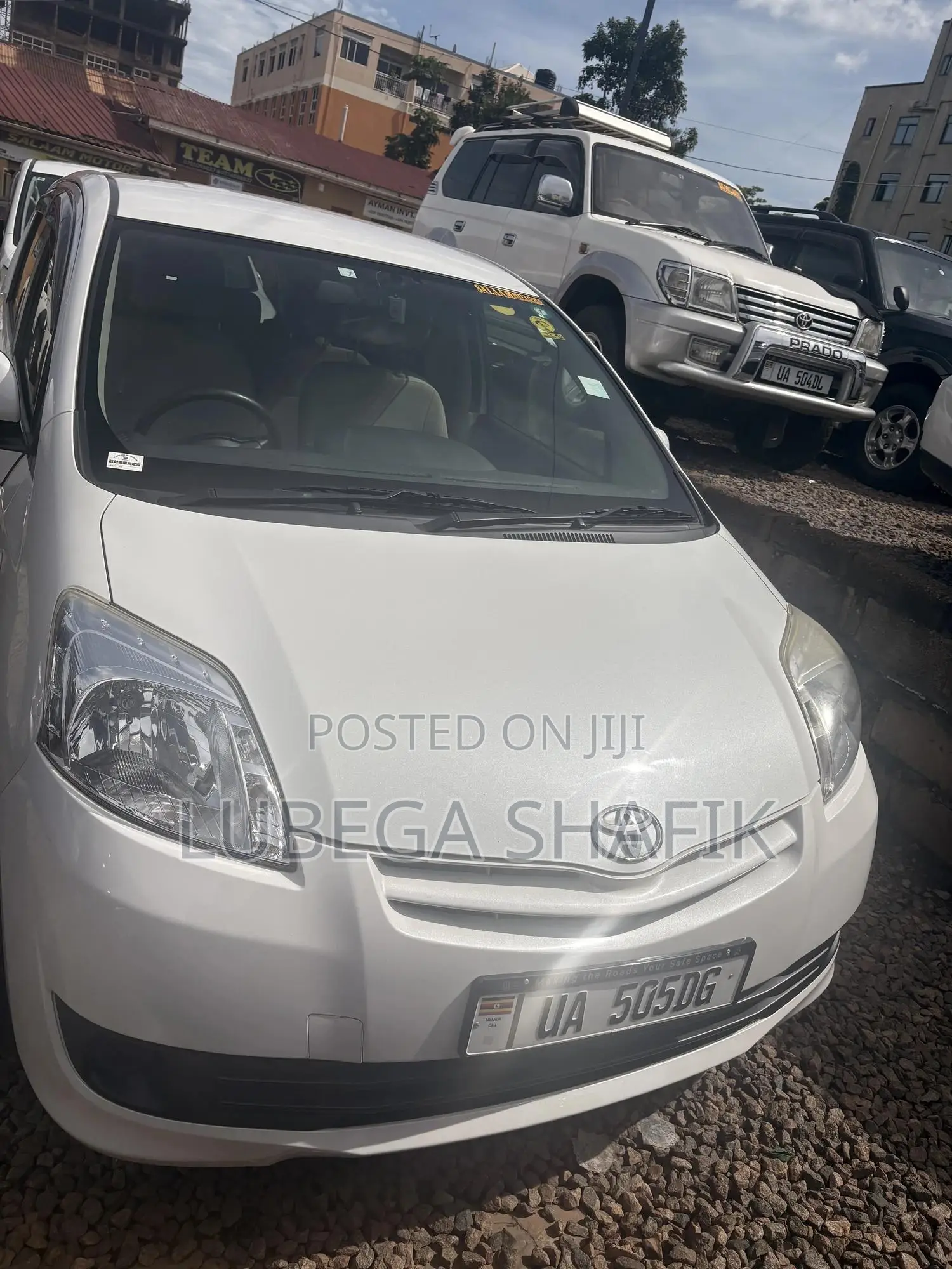 Toyota Passo Sette 2011 Silver