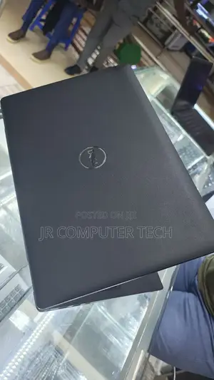 Laptop Dell Latitude 3520 8GB Intel Core i5 SSD 256GB