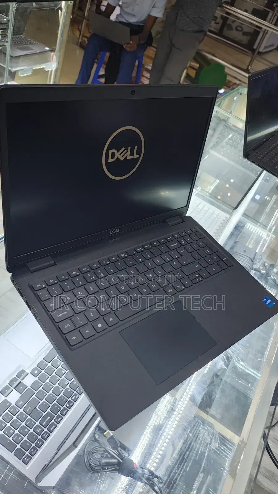 Laptop Dell Latitude 3520 8GB Intel Core i5 SSD 256GB