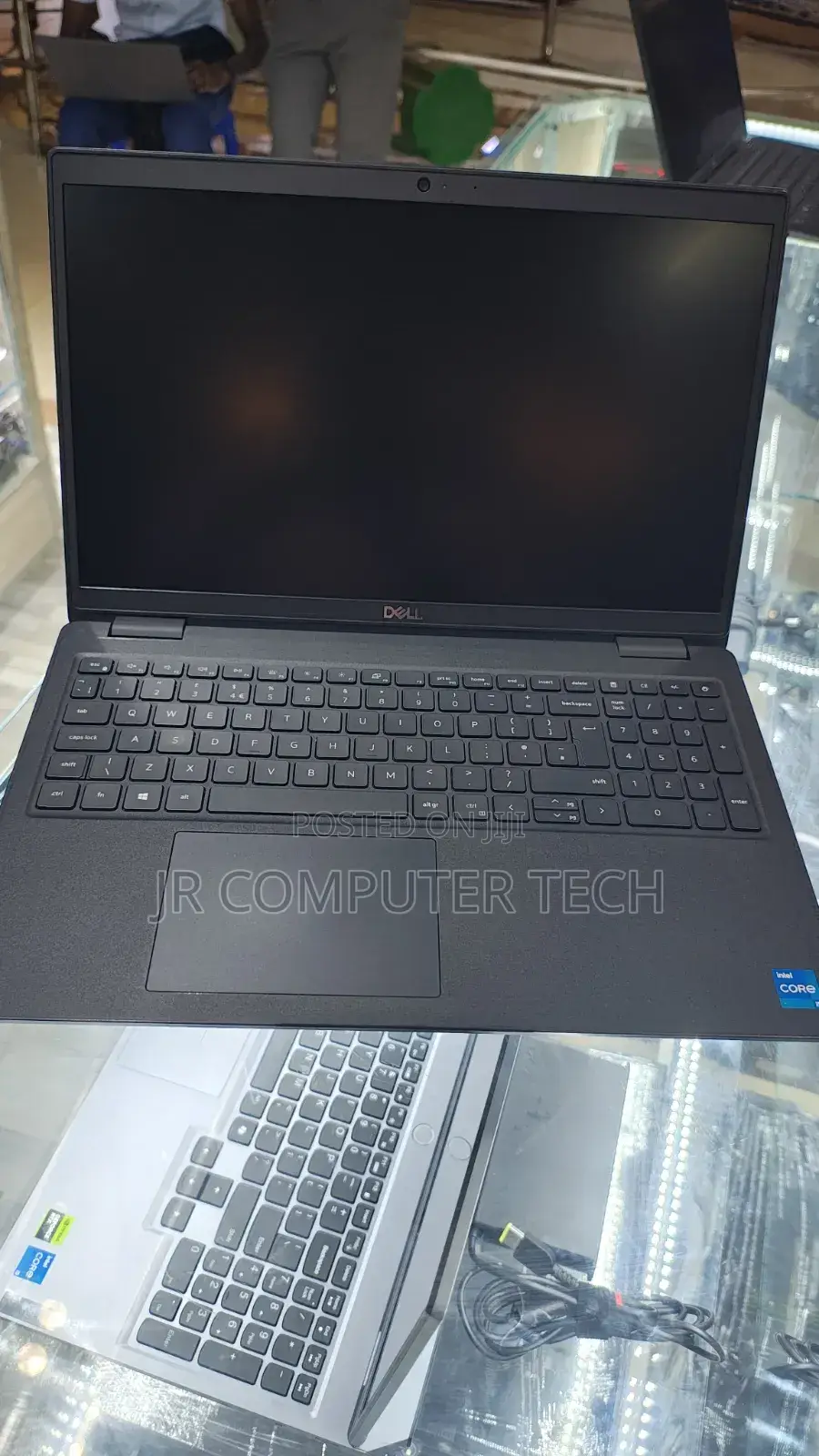 Laptop Dell Latitude 3520 8GB Intel Core i5 SSD 256GB