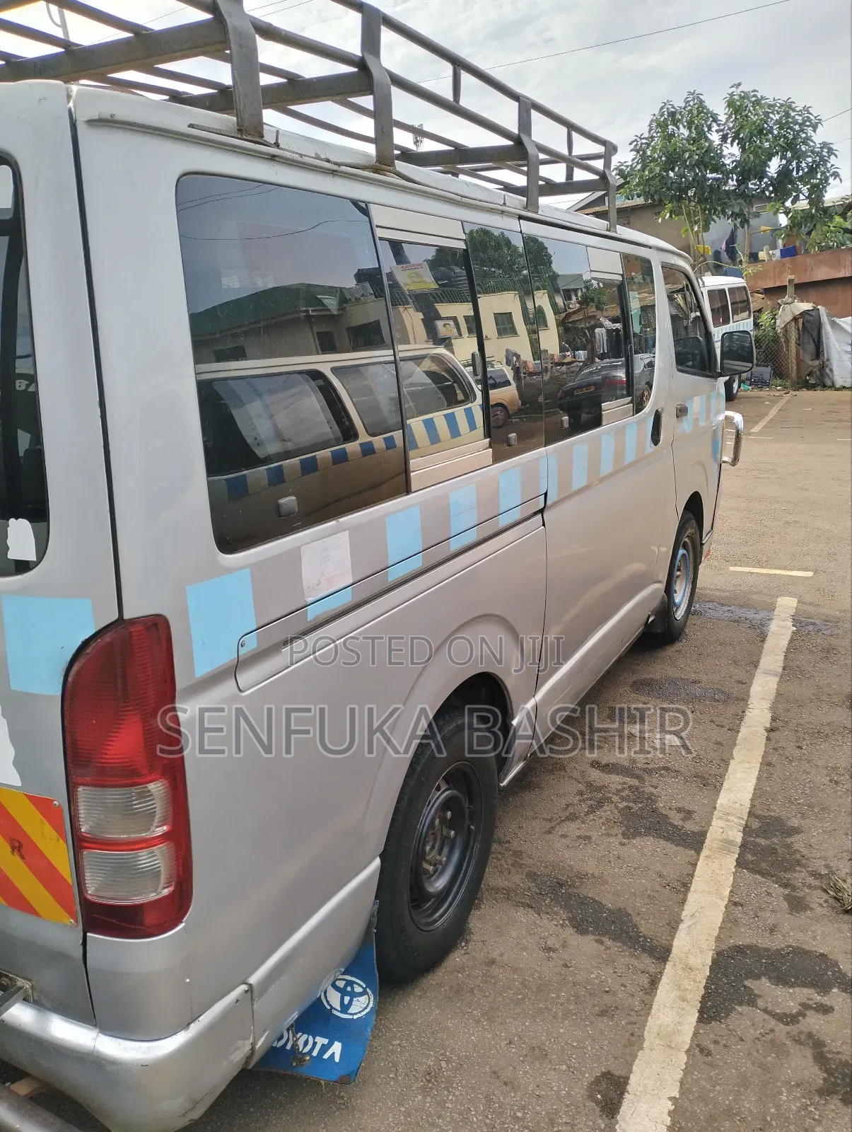 Toyota HiAce 2009 Silver