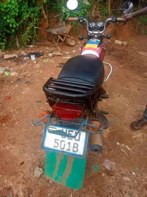 Bajaj Boxer 2017 Red