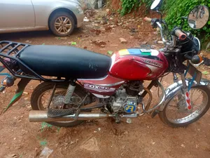 Bajaj Boxer 2017 Red
