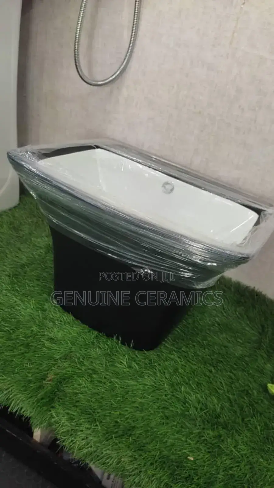 Wall Hung Wash Basin