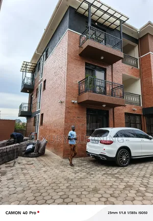 Moving Related Cleaning in Kiira Bulindo