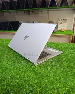 New Laptop HP EliteBook 1030 16GB Intel Core i7 SSD 512GB