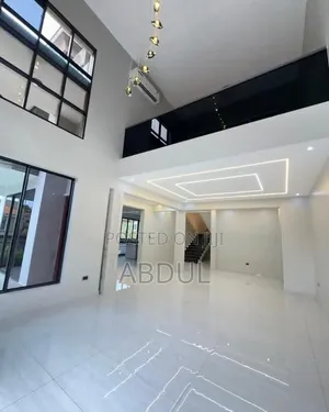5bdrm Mansion in Kyanja, Nakawa for sale