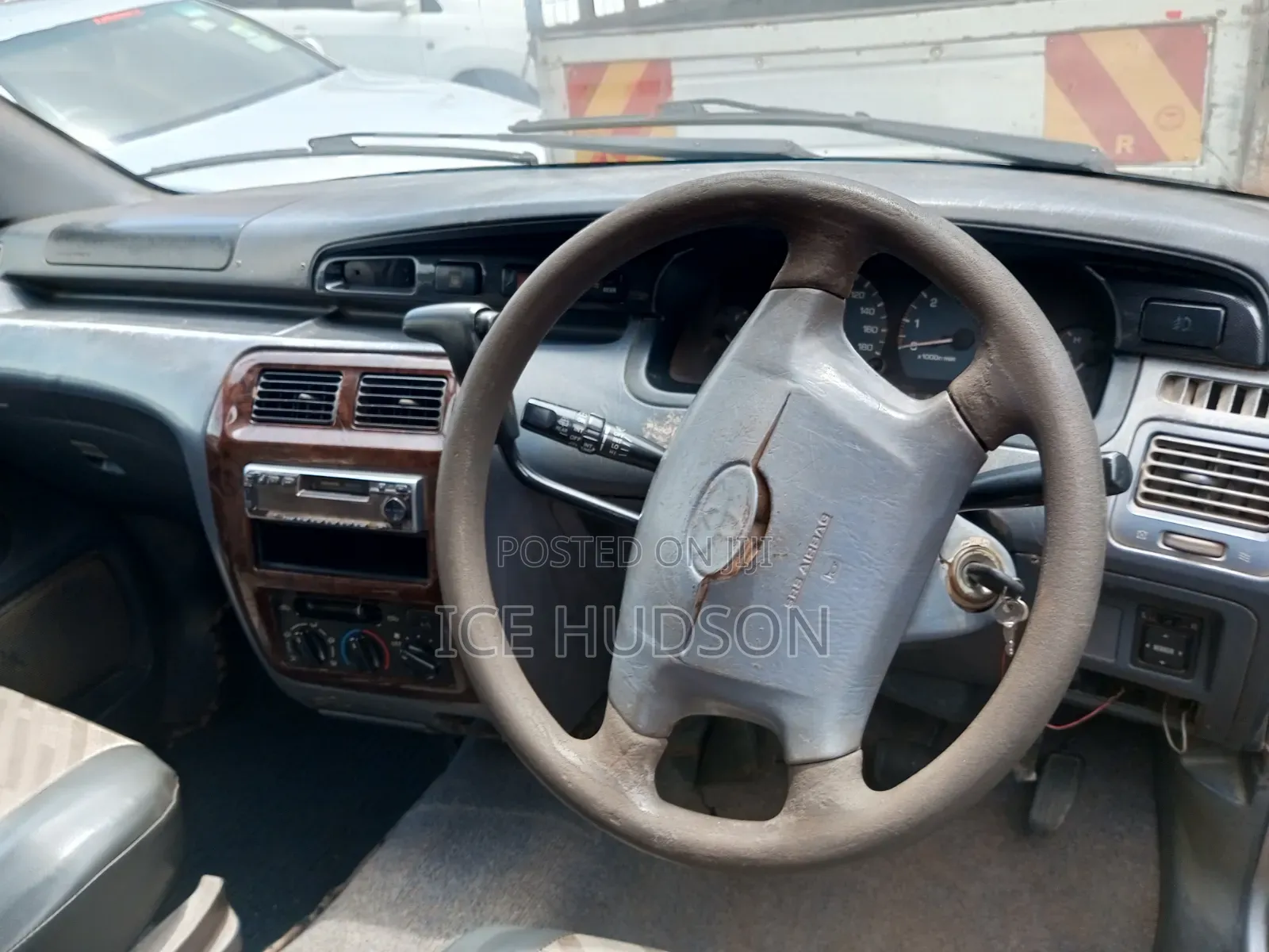 Toyota LiteAce Noah 1999 Silver