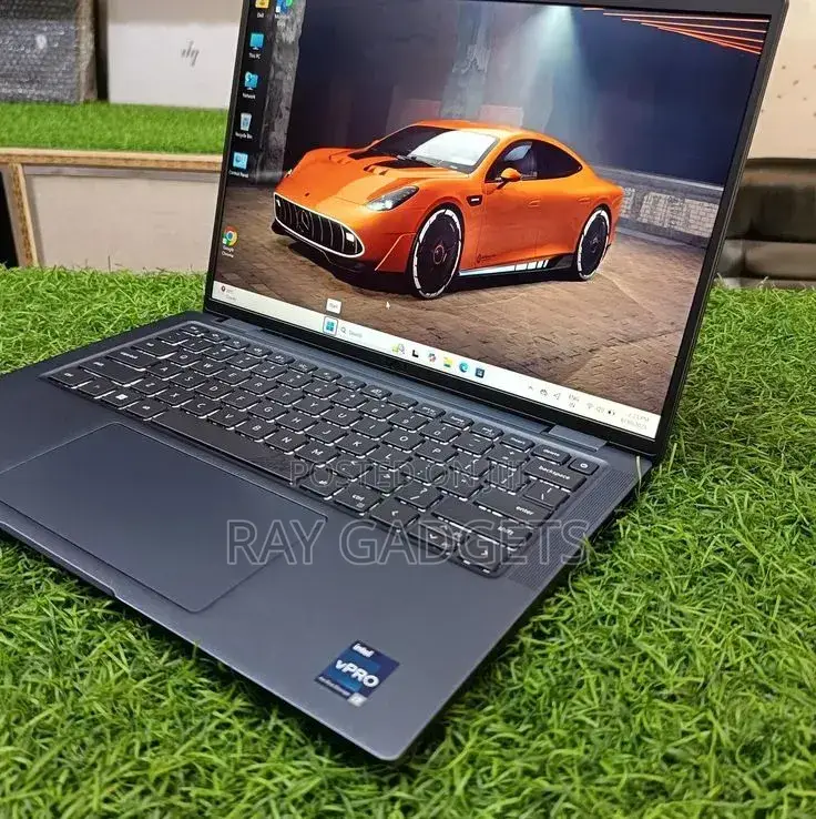 New Laptop Microsoft Surface Laptop 5 8GB Intel Core i5 SSD 256GB