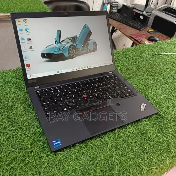 New Laptop Lenovo ThinkPad X1 Carbon 16GB Intel Core i7 SSD 512GB