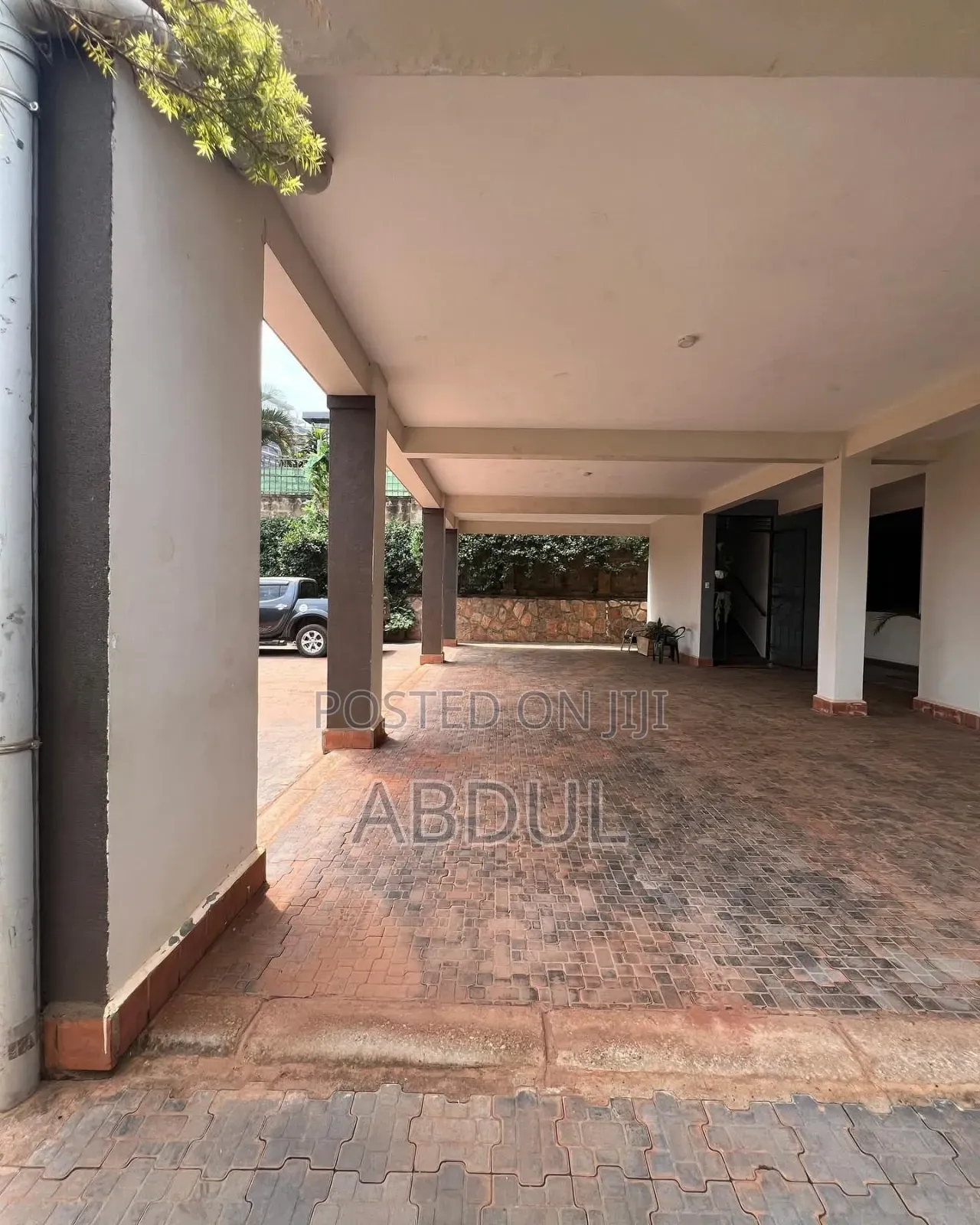 5bdrm Townhouse/Terrace in Kabira, Nakawa for sale
