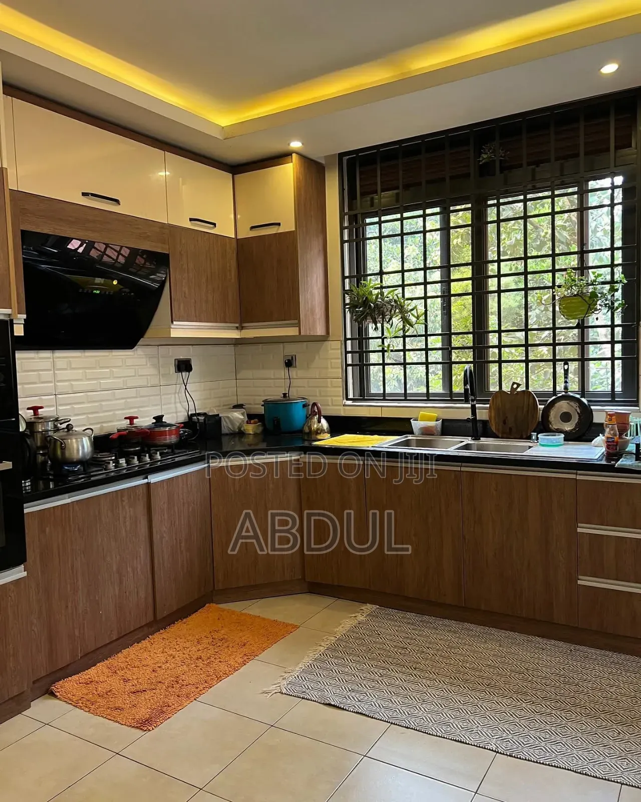 5bdrm Townhouse/Terrace in Kabira, Nakawa for sale