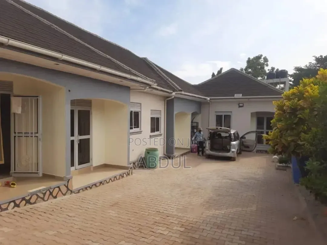 1bdrm House in Ntebetebe, Kira for sale
