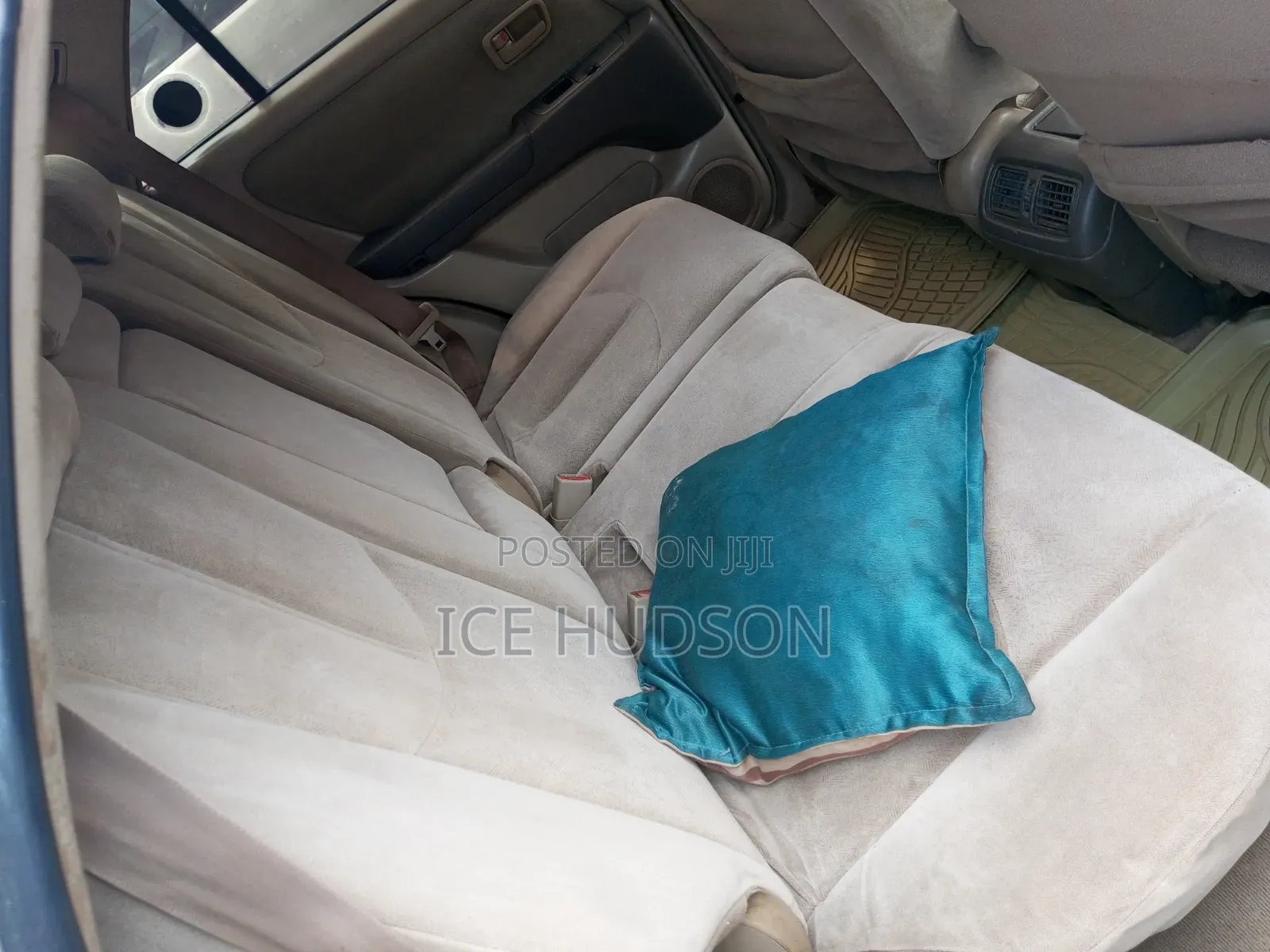 Toyota Harrier 2000 White