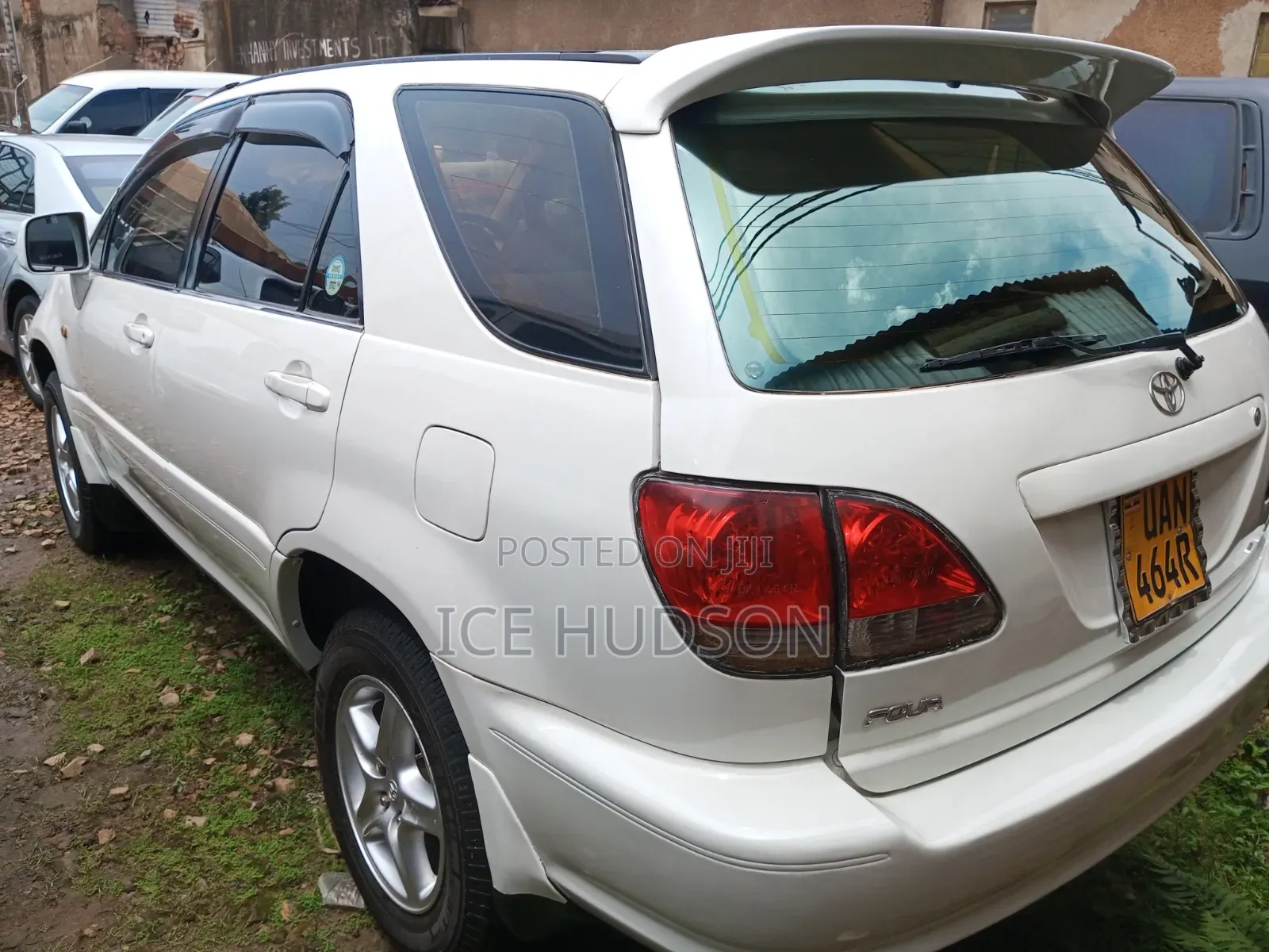 Toyota Harrier 2000 White