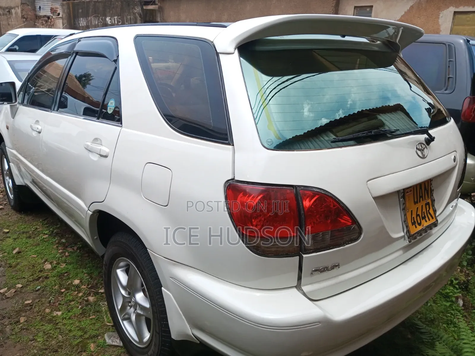 Toyota Harrier 2000 White
